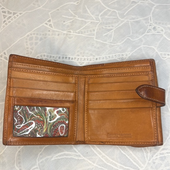 Vintage Dooney & Bourke wallet, brown - Picture 9 of 13